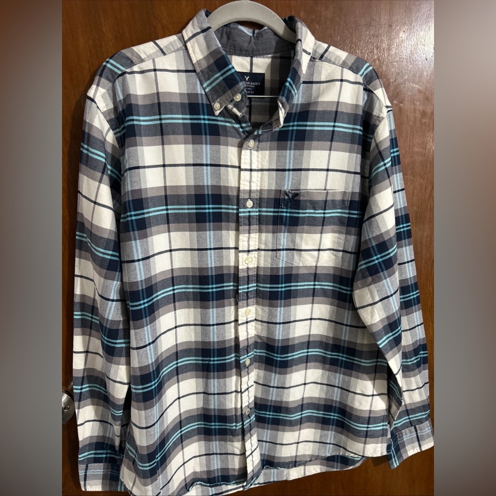 American Eagle Outfitters Men’s L Shirt Blue Plaid Classic Fit Button Up Collar